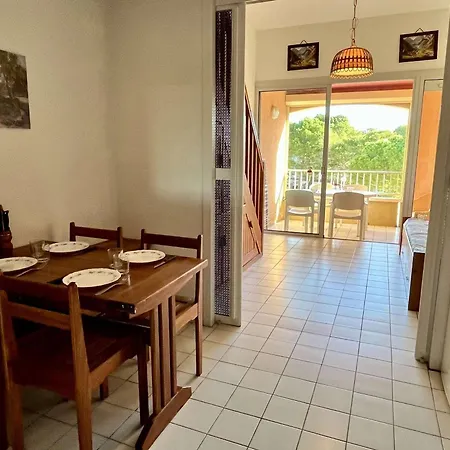 Apartment Mezzanine Avec Piscine, Proche Et Commerces - - Fr-1-225-639