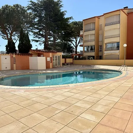 Mezzanine Avec Piscine, Proche Et Commerces - - Fr-1-225-639